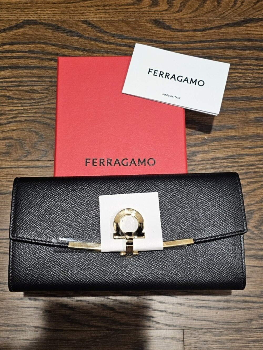 Salvatore Ferragamo Black Leather Gancini Continental Wallet - Picture 2 of 15